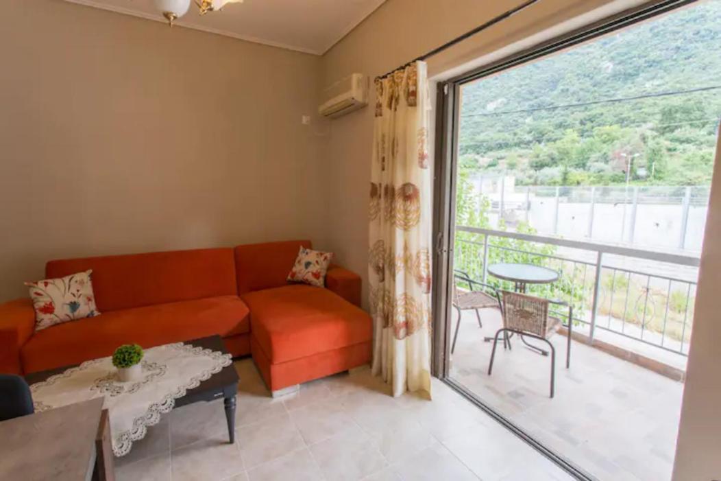 Vasileiou Apartments Kamena Vourla Exterior photo